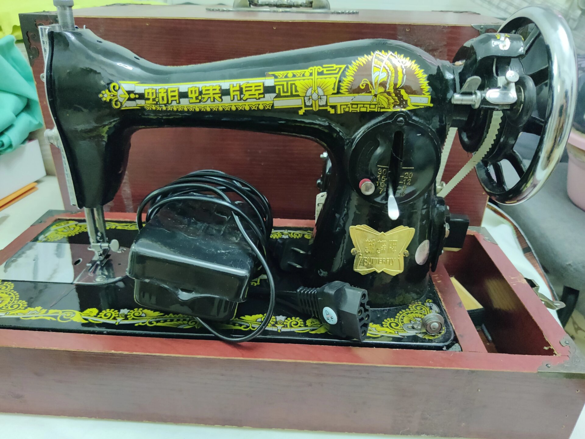 出蝴蝶牌老式缝纫机(已出)
