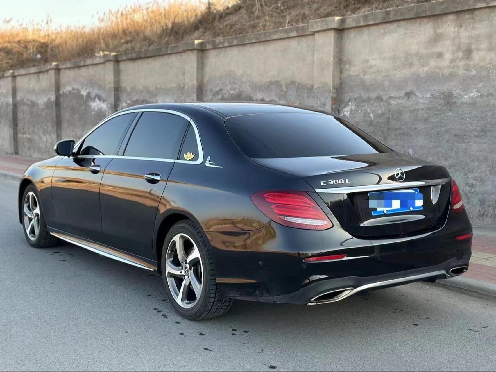 58那款,全车柏林之声音响,一键启动,多功能方向盘,大连屏导航,全景双