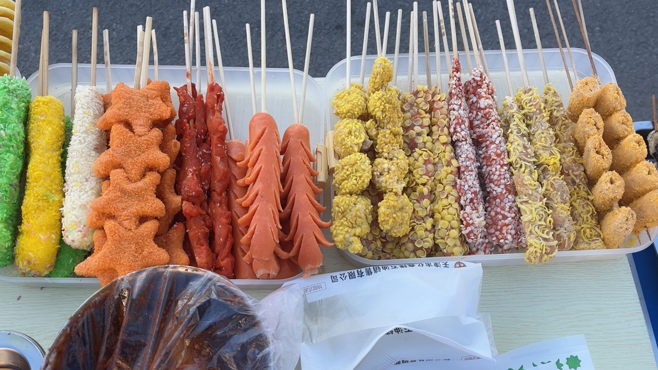 炸串摆摊的成本,给大家分享一下,仅供参考 最近摆摊卖炸串,好多姐妹们