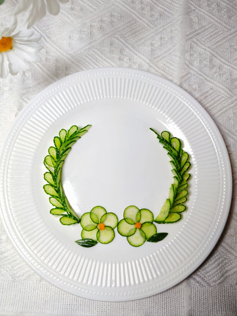 【黄瓜围边盘饰2】九宫格95家宴摆盘收藏  2022快结束96了,总结了