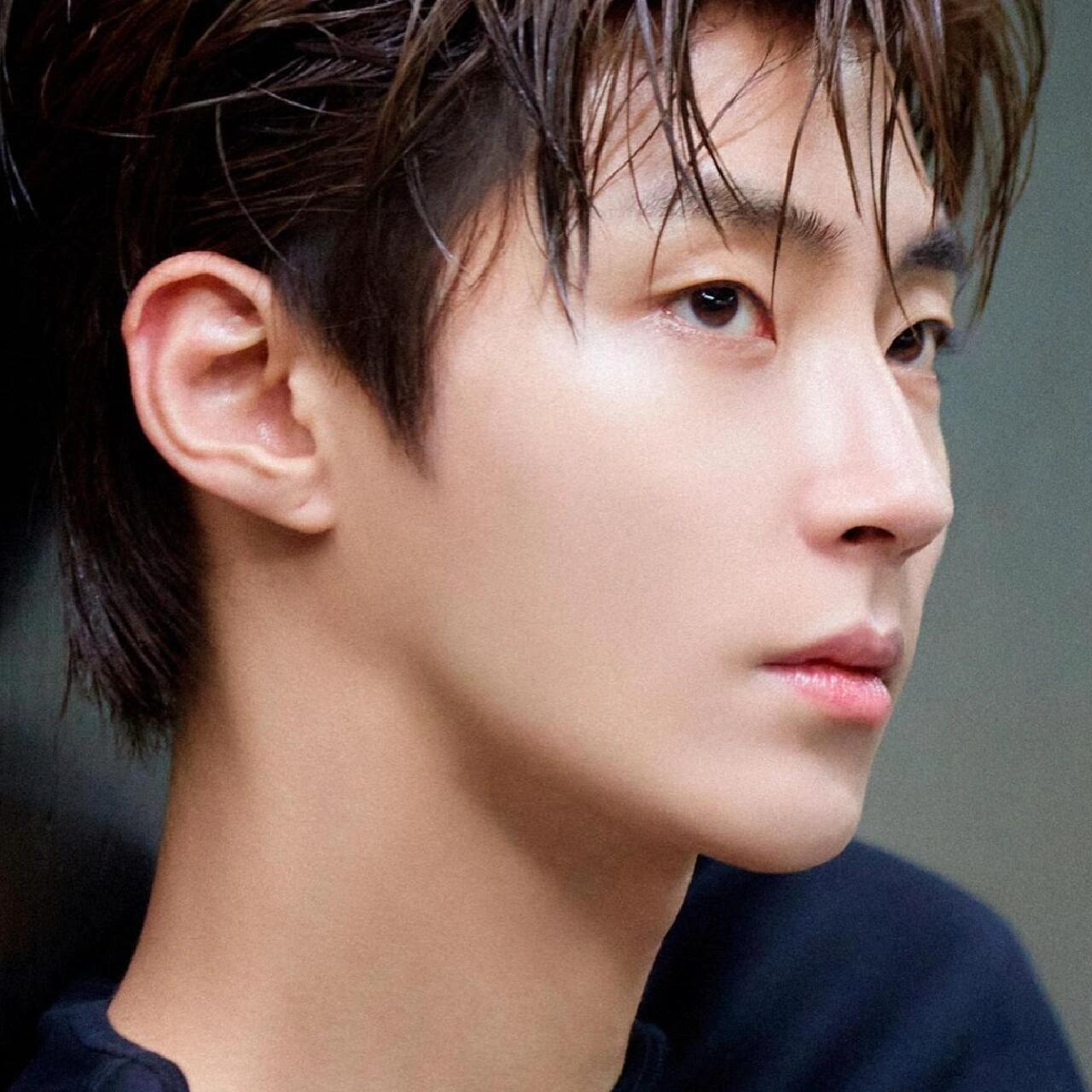 韩国明星no.37-黄寅烨ins图片