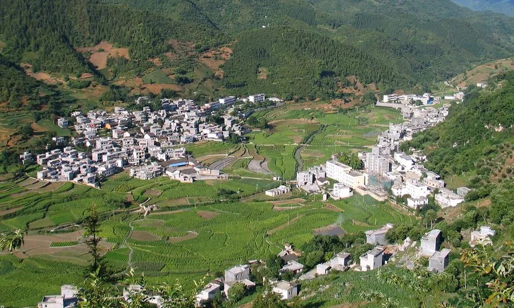 岩茶乡,隆林各族自治县辖乡.位于县境南部.