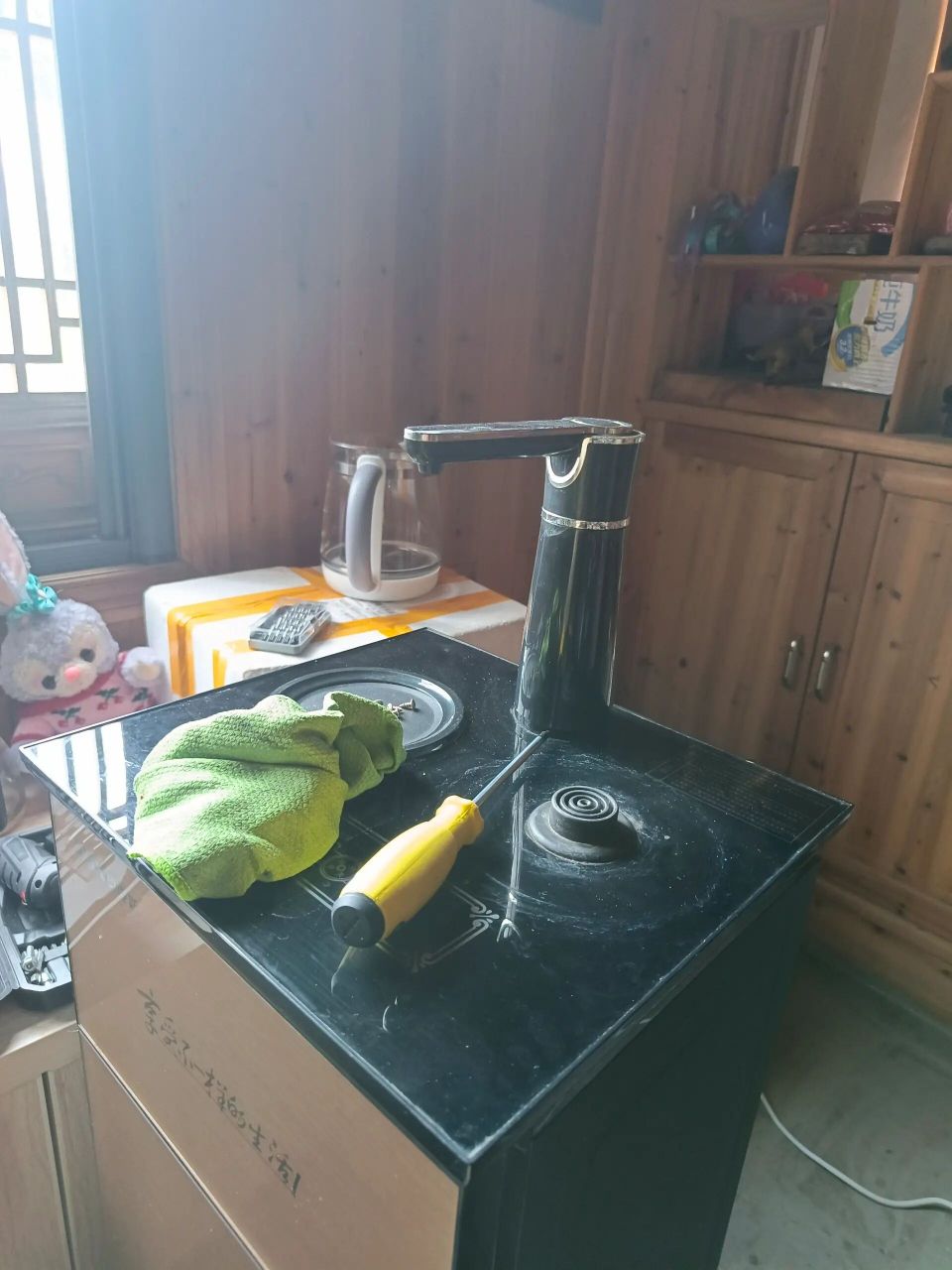 茶吧机维修 家里的茶吧机坏了,去拼多多买了配件.已经维修好了.