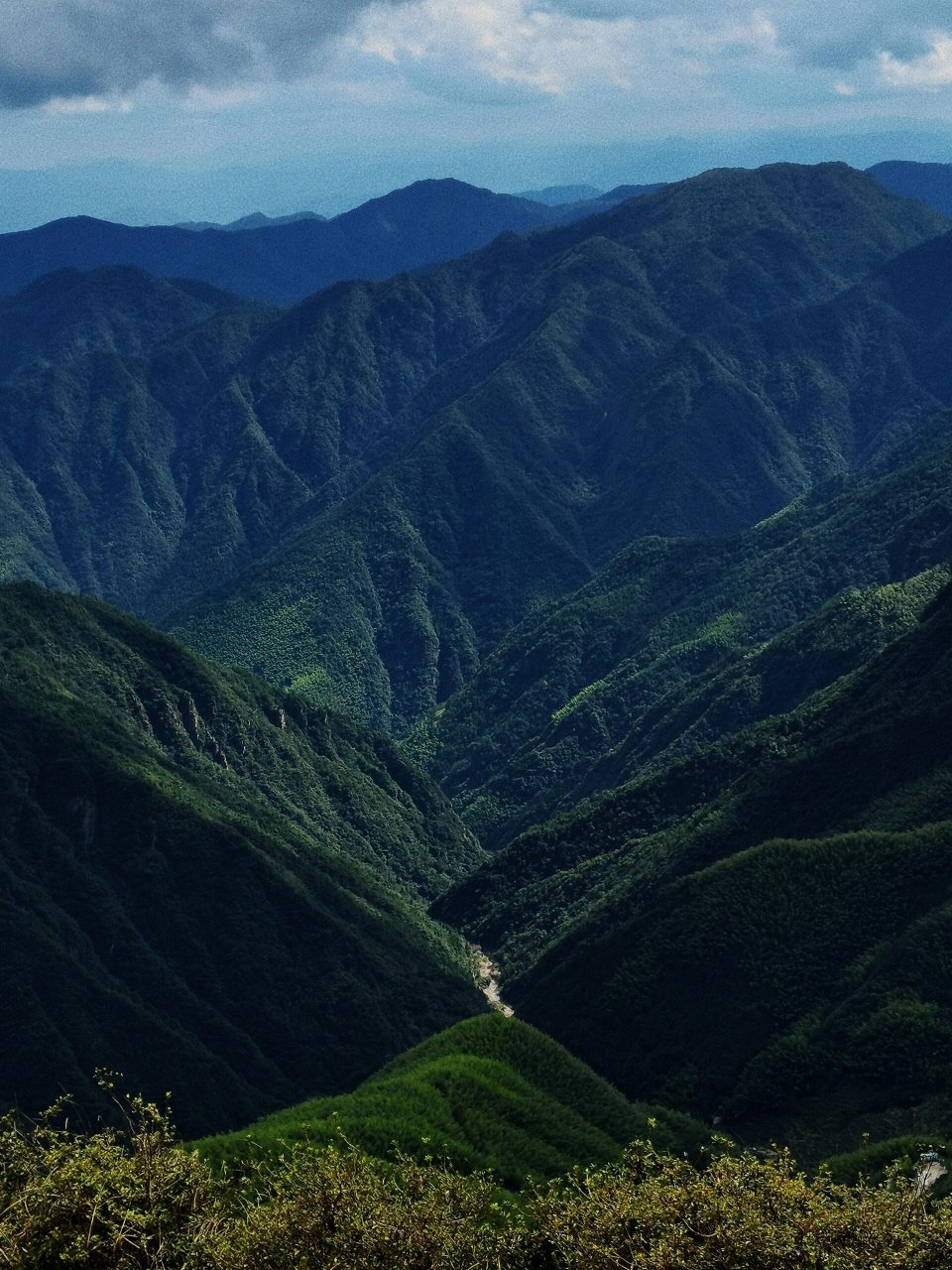 理解了层峦叠翠的意思 99临海