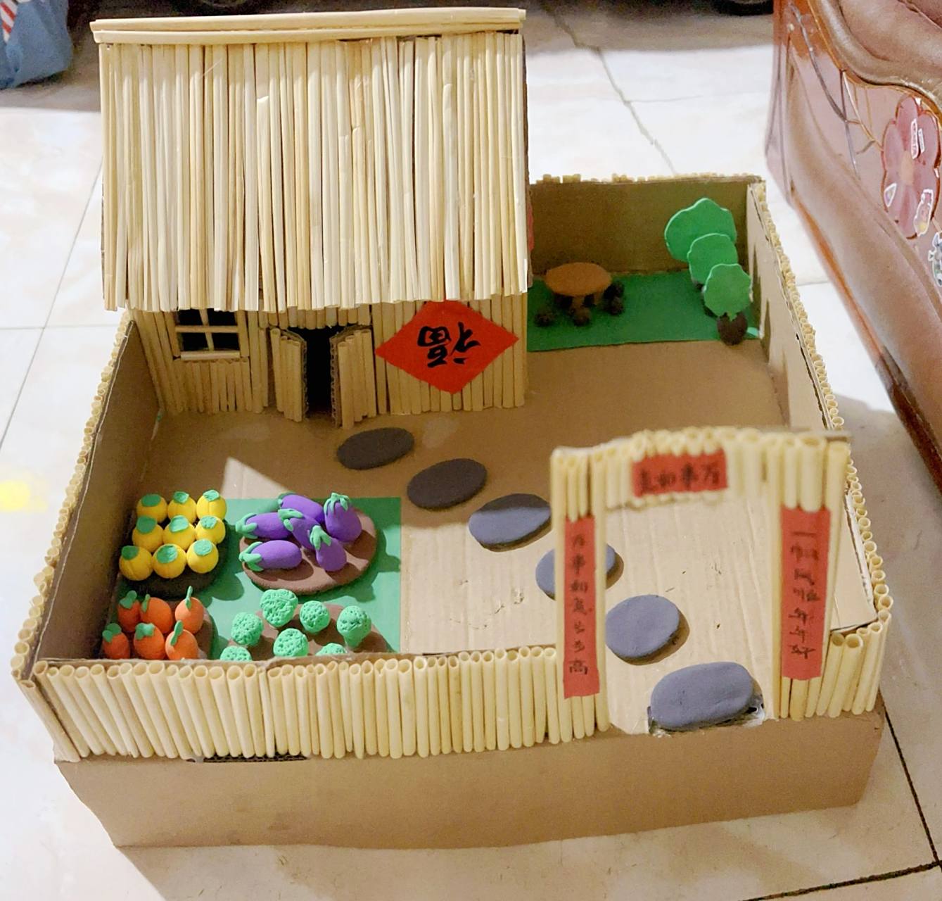 幼儿园手工之麦秸秆 幼儿园学习的主题是画说麦子,就领着儿子一起做了