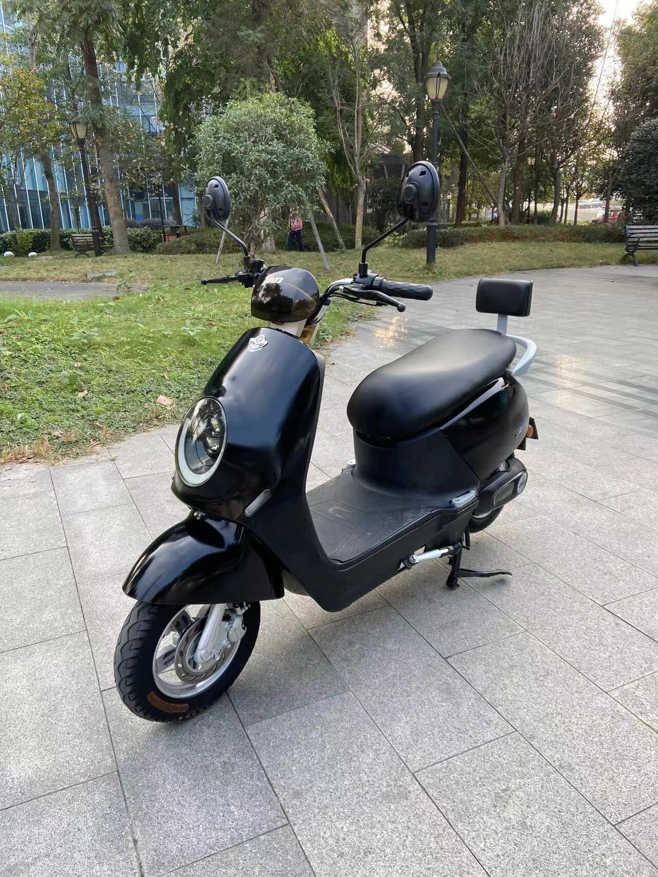 小刀长征版电动车,带无电续航,1000