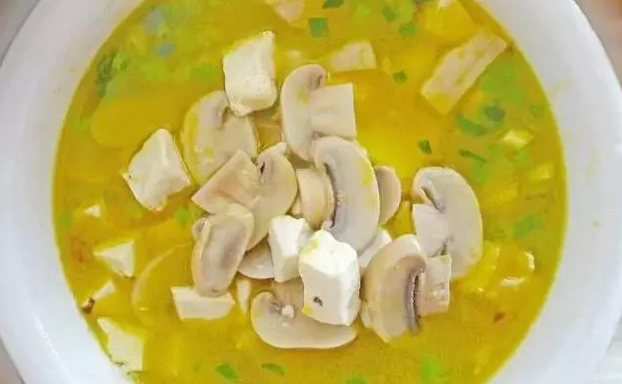蘑菇烧豆腐汤图片
