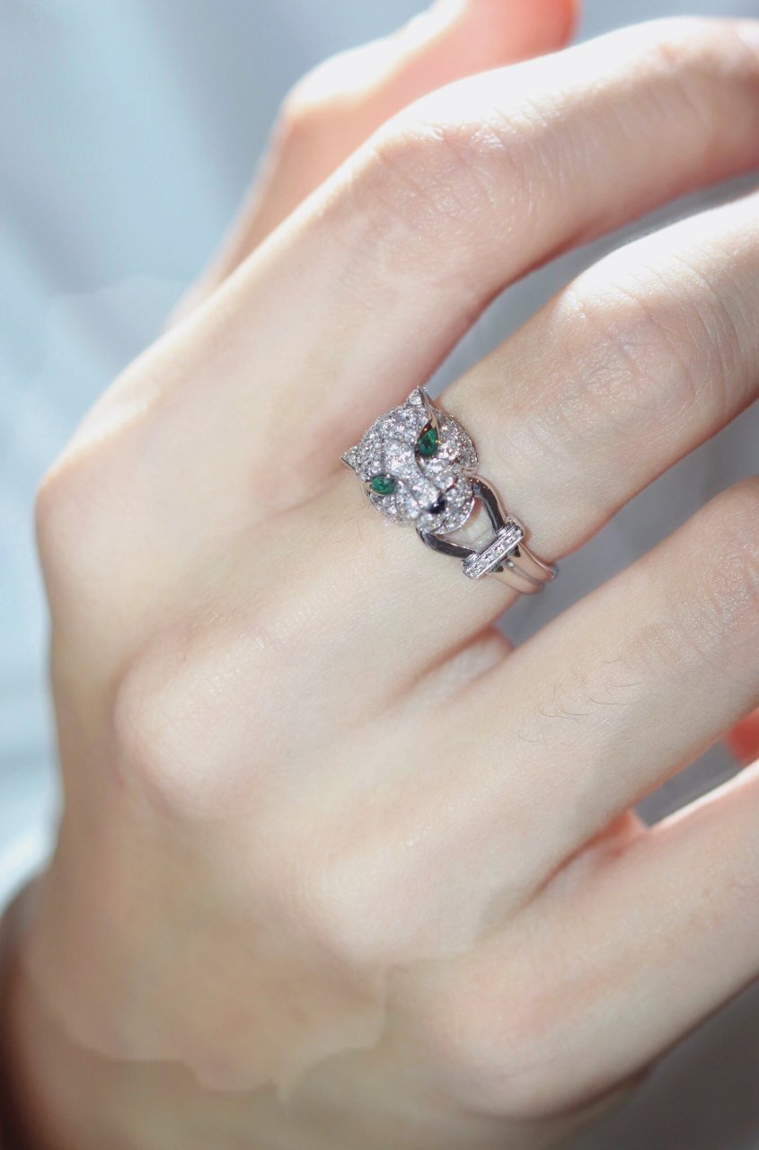 适合男朋友的卡地亚豹头戒指