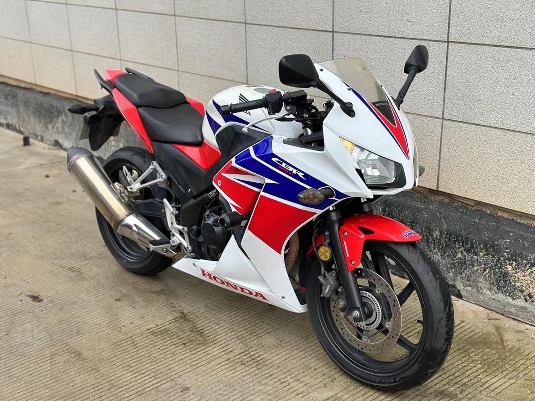 本田cbr300r参数图片