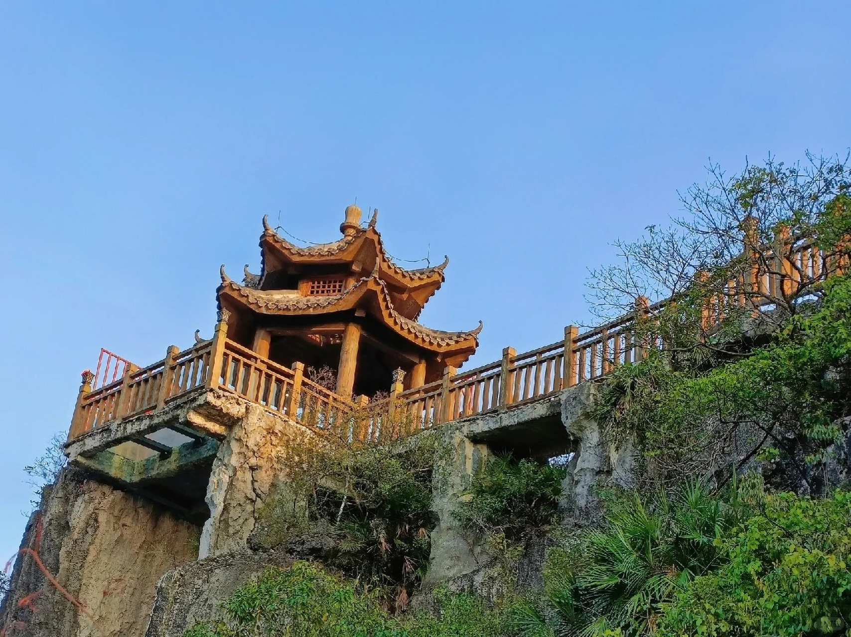 武鸣有什么好玩的旅游景点 武鸣县位于中国广西壮族自治区南宁市,拥有