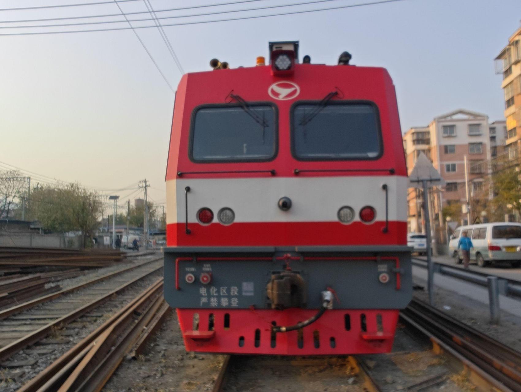 金鹰轨道车gcy 300,gc270