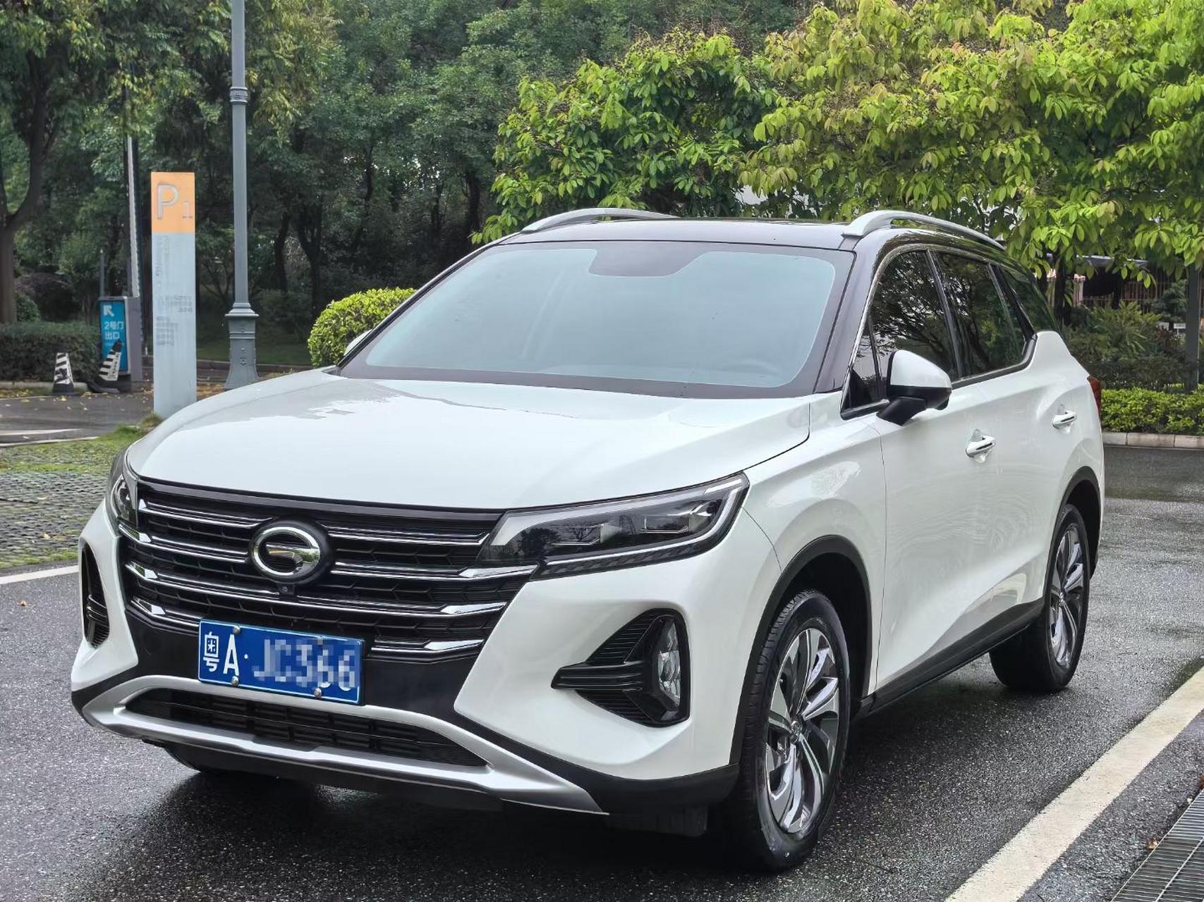 传祺gs4  2021款 270t 自动智联科技版 21年4月上牌 1.