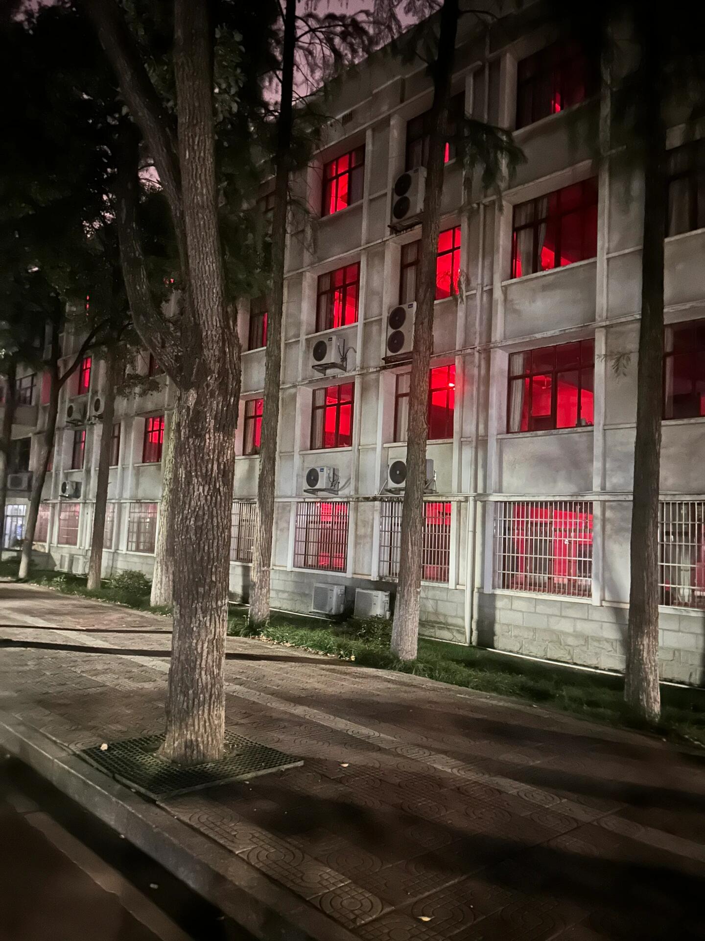 学校鬼楼😧