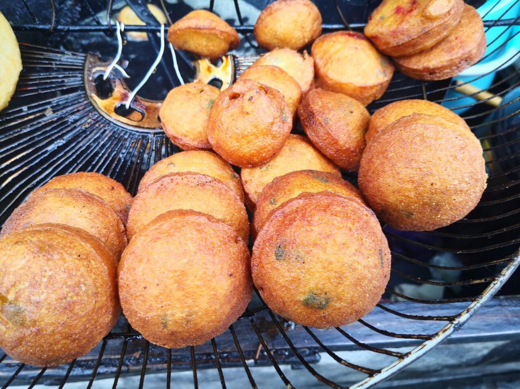 贵州铜仁石阡不可错过美食 贵州铜仁石阡不可错过美食之糖油粑粑,油炸