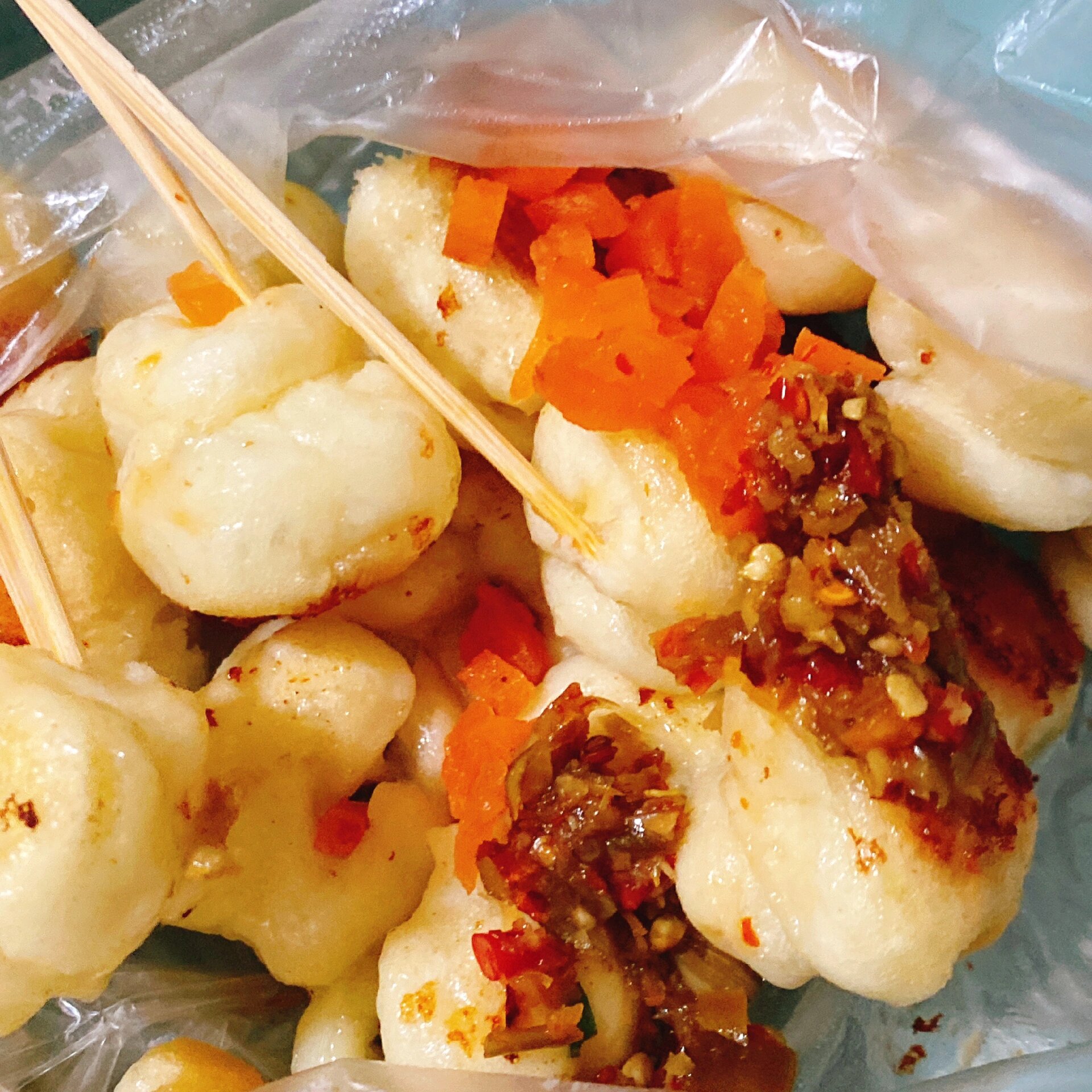 实验中学旁边有个道子进去,真的有好多好吃的小吃.