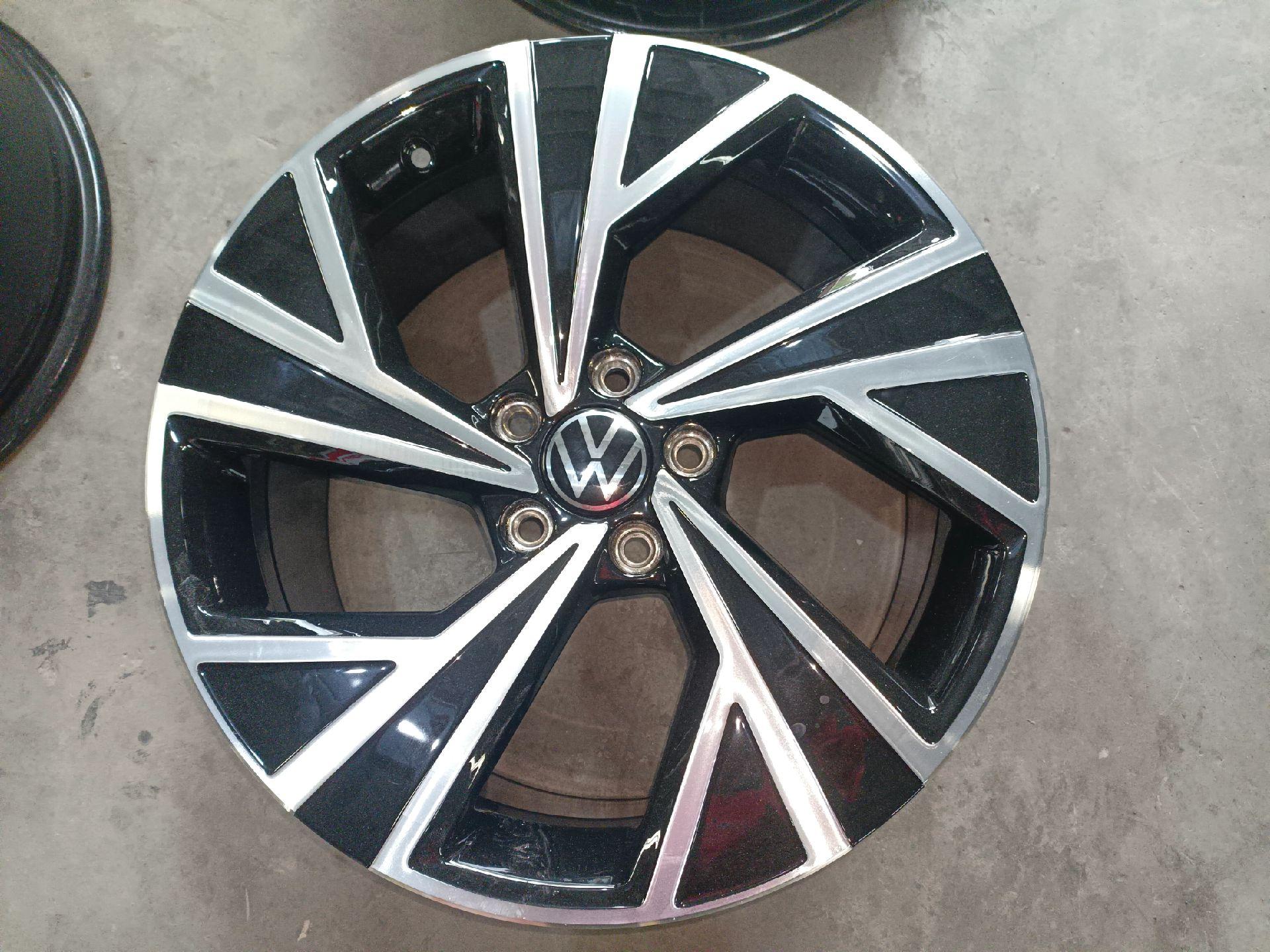 大众迈腾战斧轮毂品牌带标 18寸 轮毂型号:8