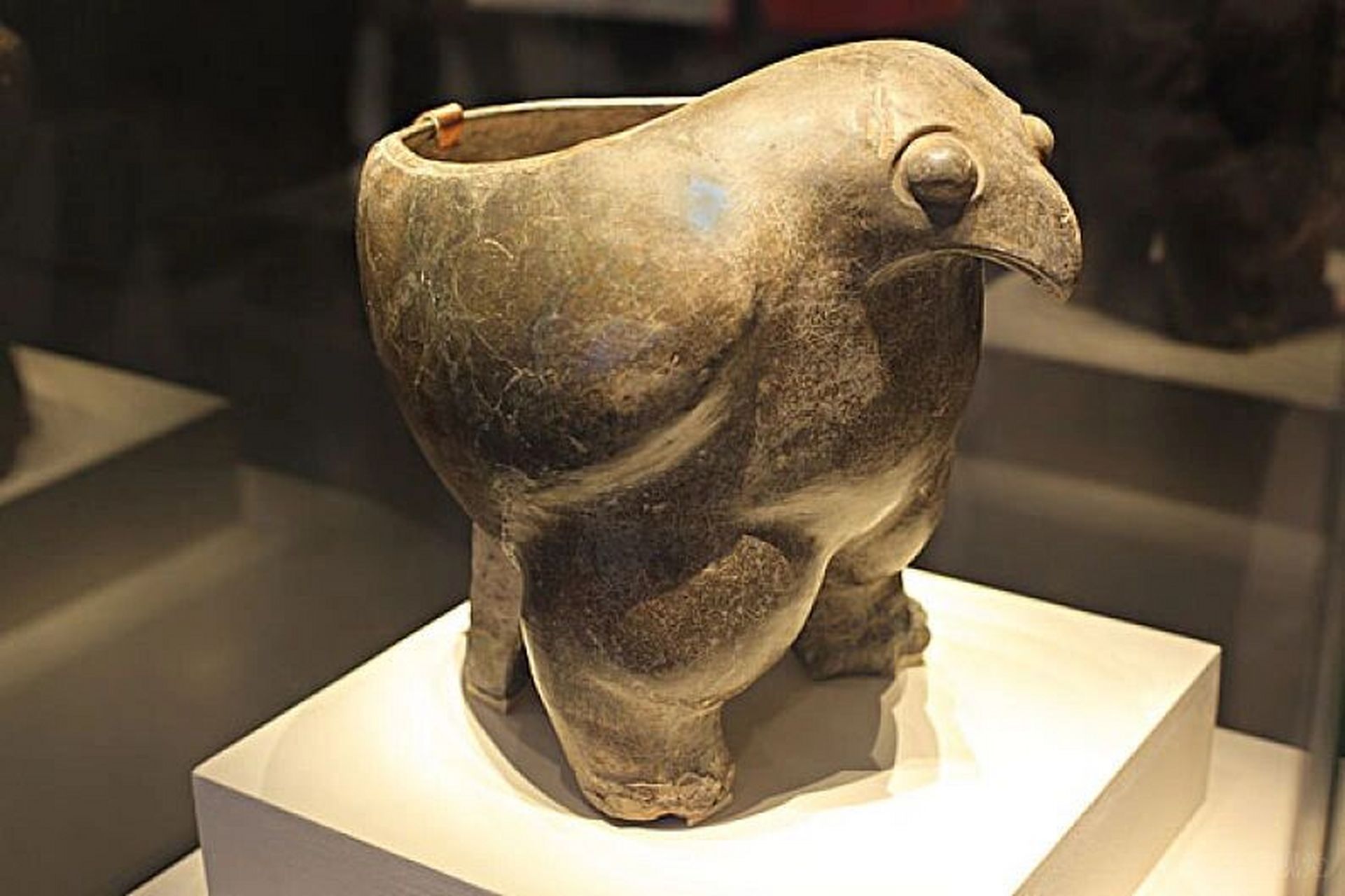 国博~萌萌的小鹰带你了解仰韶文化 鹰型陶鼎,新石器