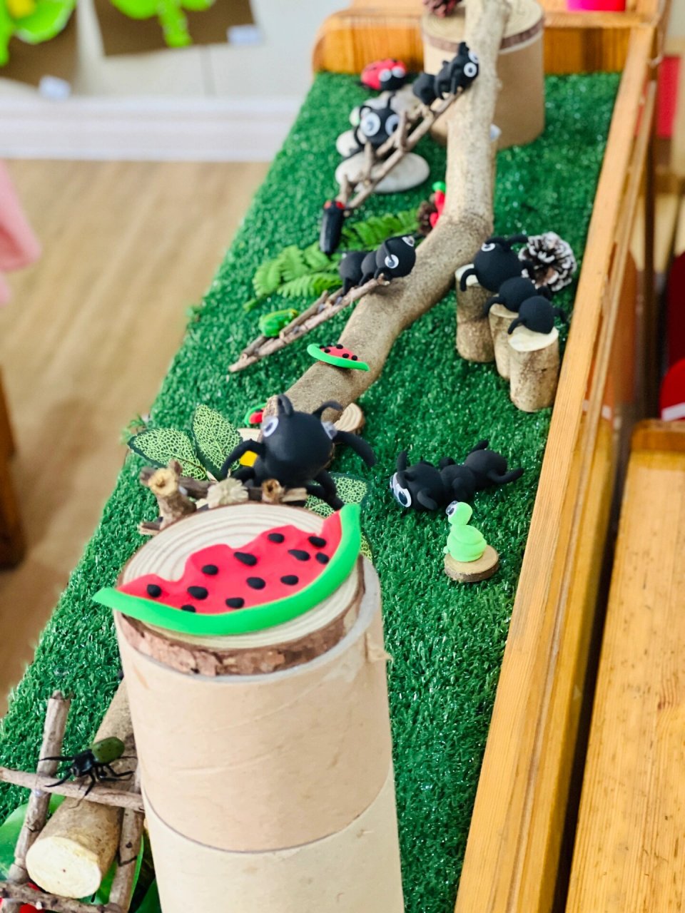 幼儿园环境创设,语言区桌面,蚂蚁和西瓜