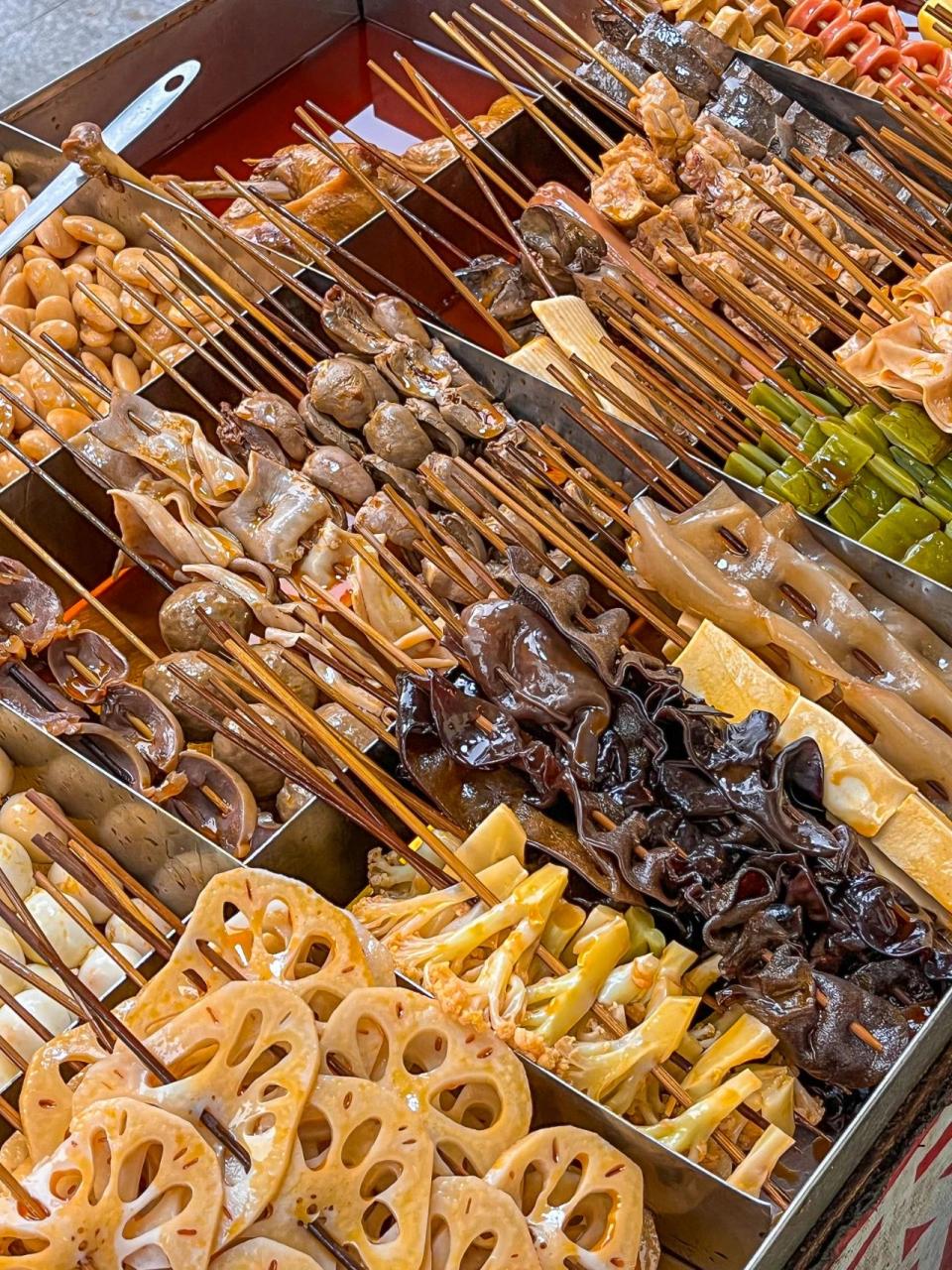 卤过的香味带一点辣辣的口感,再加上这个价格,不摆了… 土豆片片好