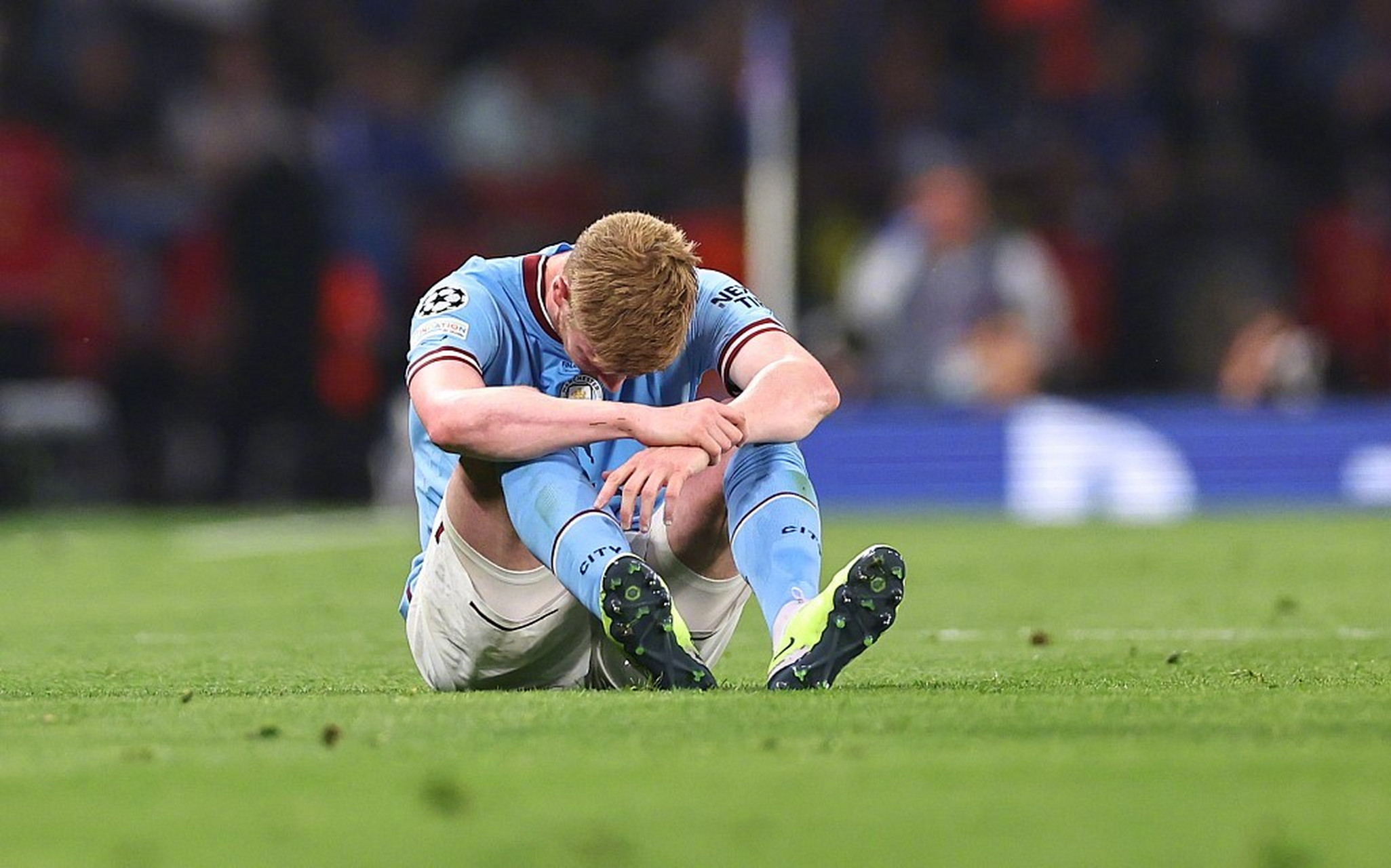 欧冠决赛#  千算万算没想到德布劳内上半场就伤了,这给曼城的进攻