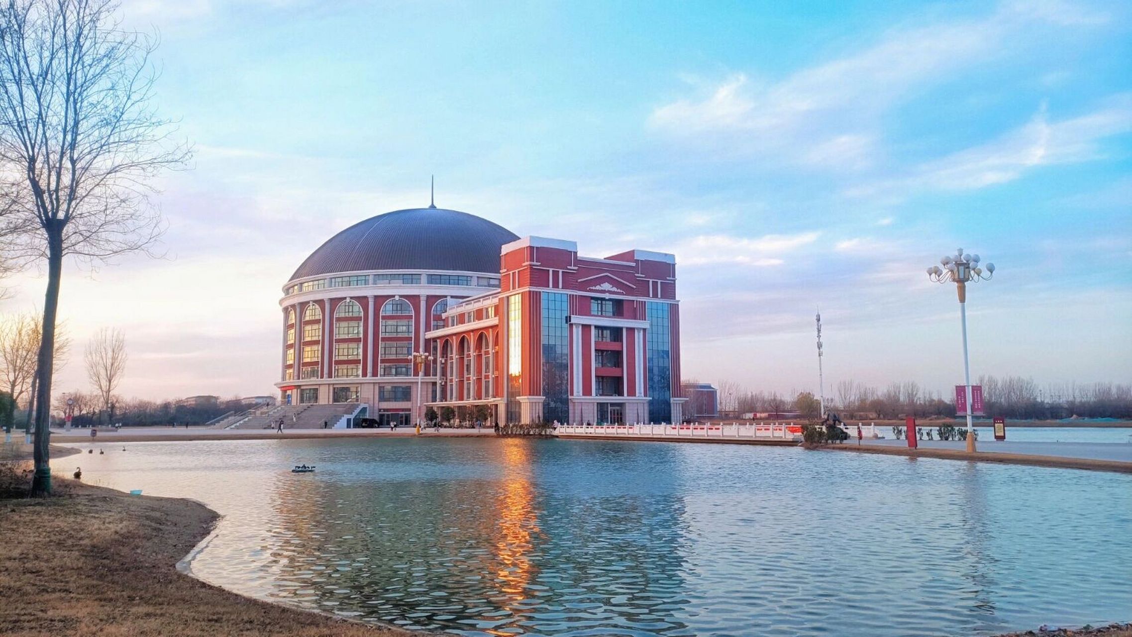 商丘学院开封校区美景 商丘学开封校区美景 大家有啥问题都可以问我哈