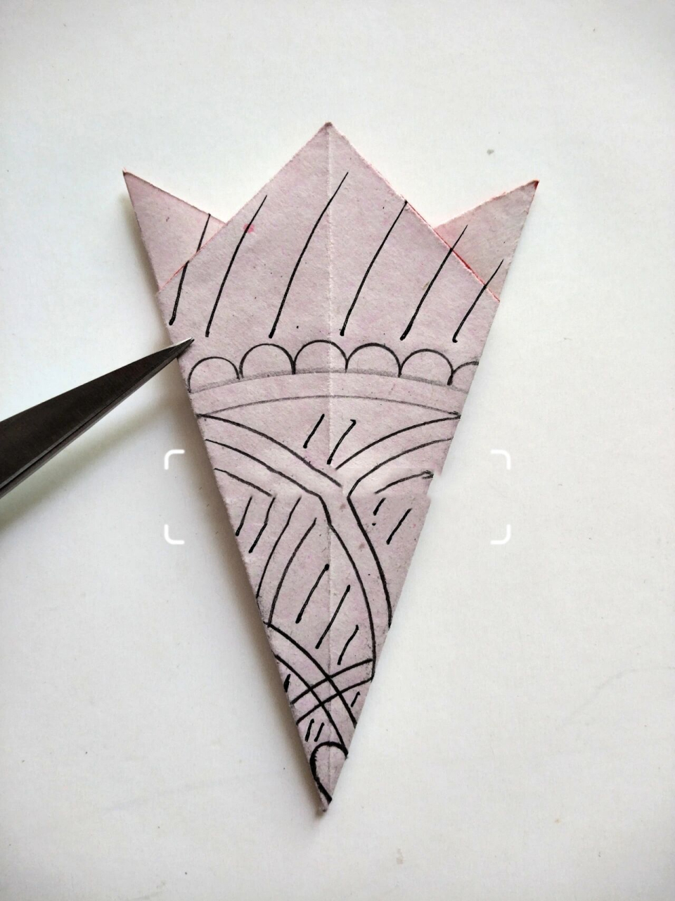 五角剪纸,儿童手工剪纸窗花教程分享 今天分享五角折剪纸的一个原创