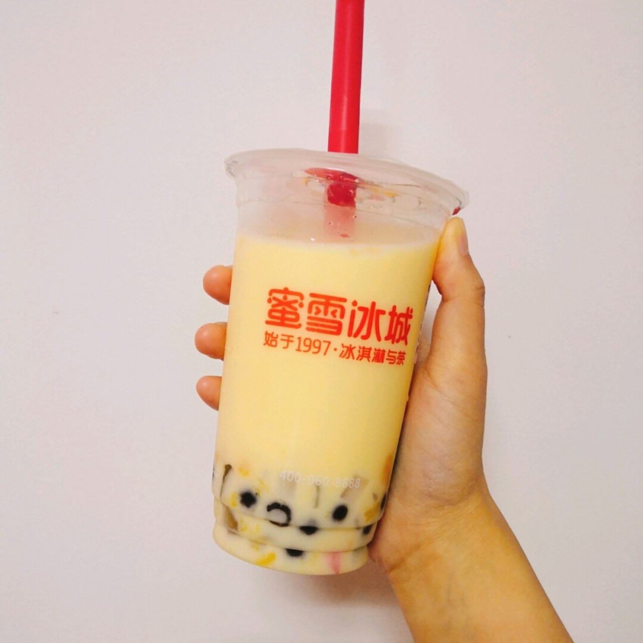 【美食】蜜雪冰城新口味-杨枝甘露7815 平价中的战斗机蜜雪冰城又