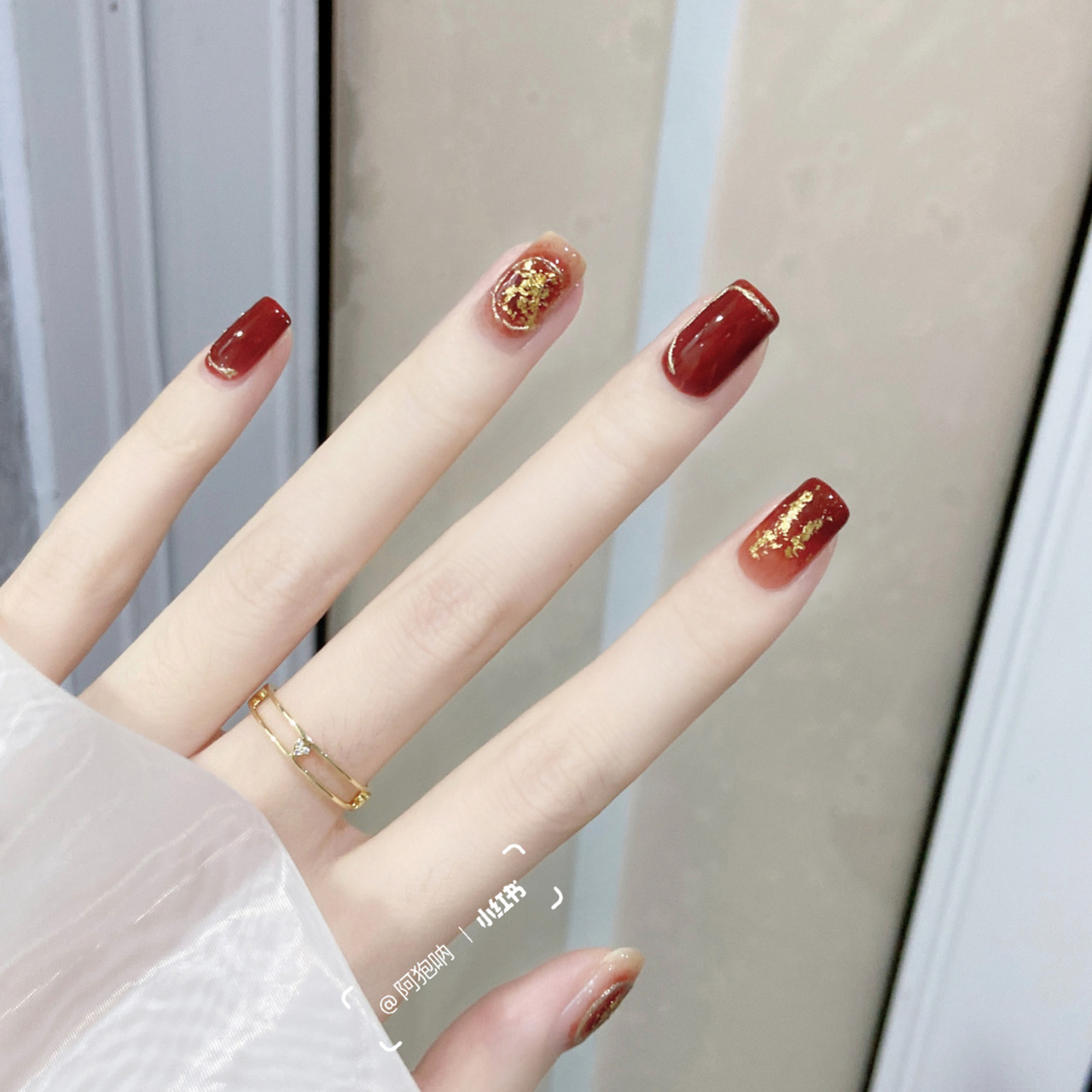 焦糖枫叶红06气质金箔新年开运美甲 敲贵气的焦糖枫叶红,真滴吼吼看