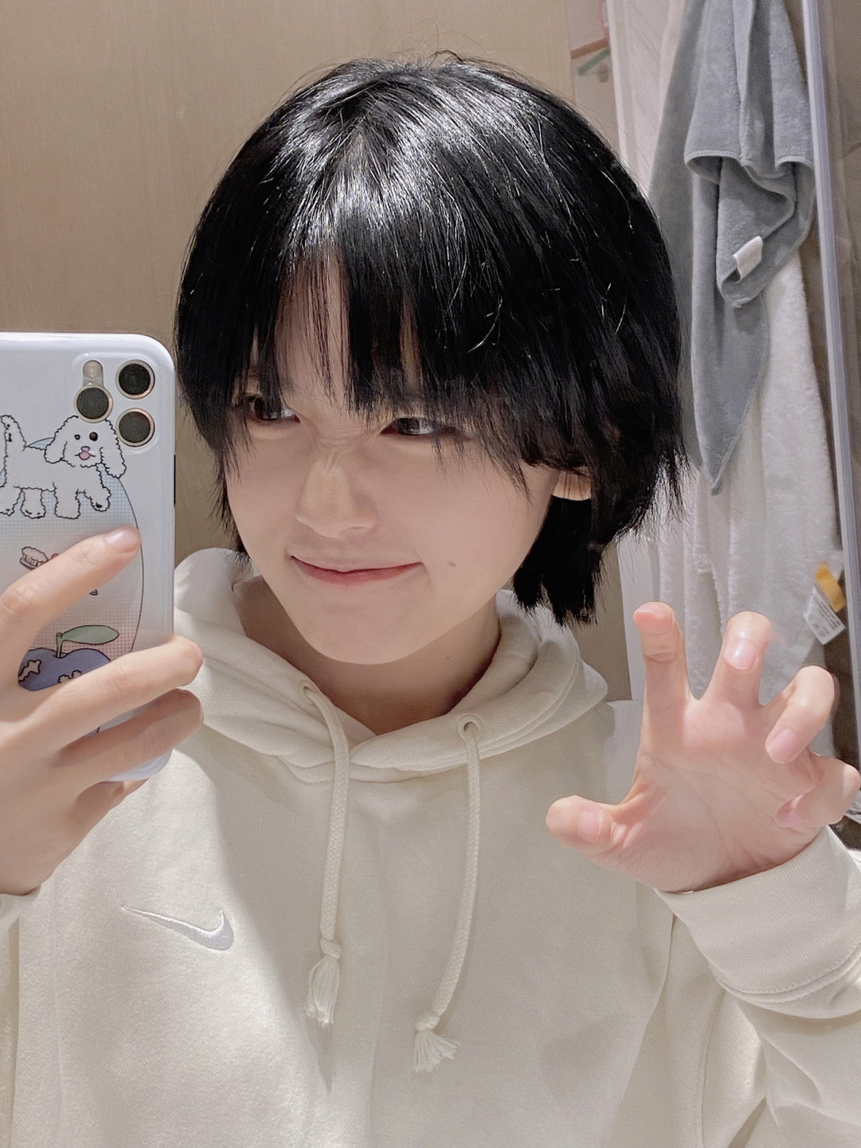 少年感短发 | 这样的发型好看吗 终于忍到年后剪头发啦～!