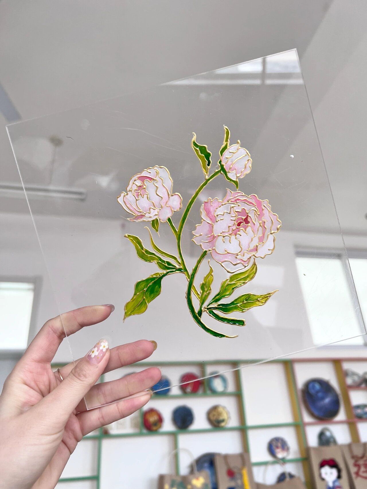手绘玻璃画 玻璃上开出的花!临摹了这个小姐姐的超漂亮的玻璃画!