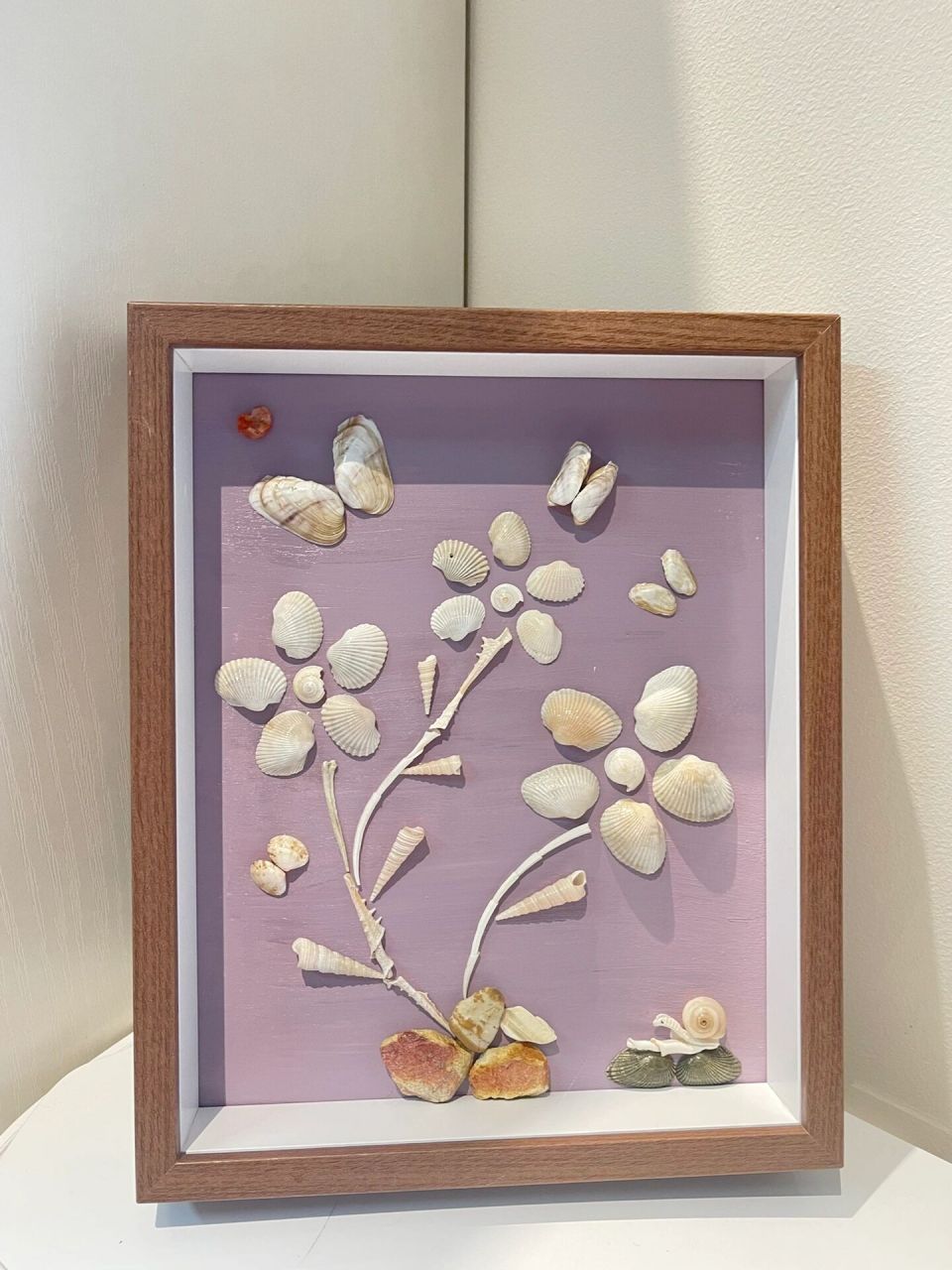 乱石堆里开的花——贝壳画     还有一个闲适的小蜗牛96