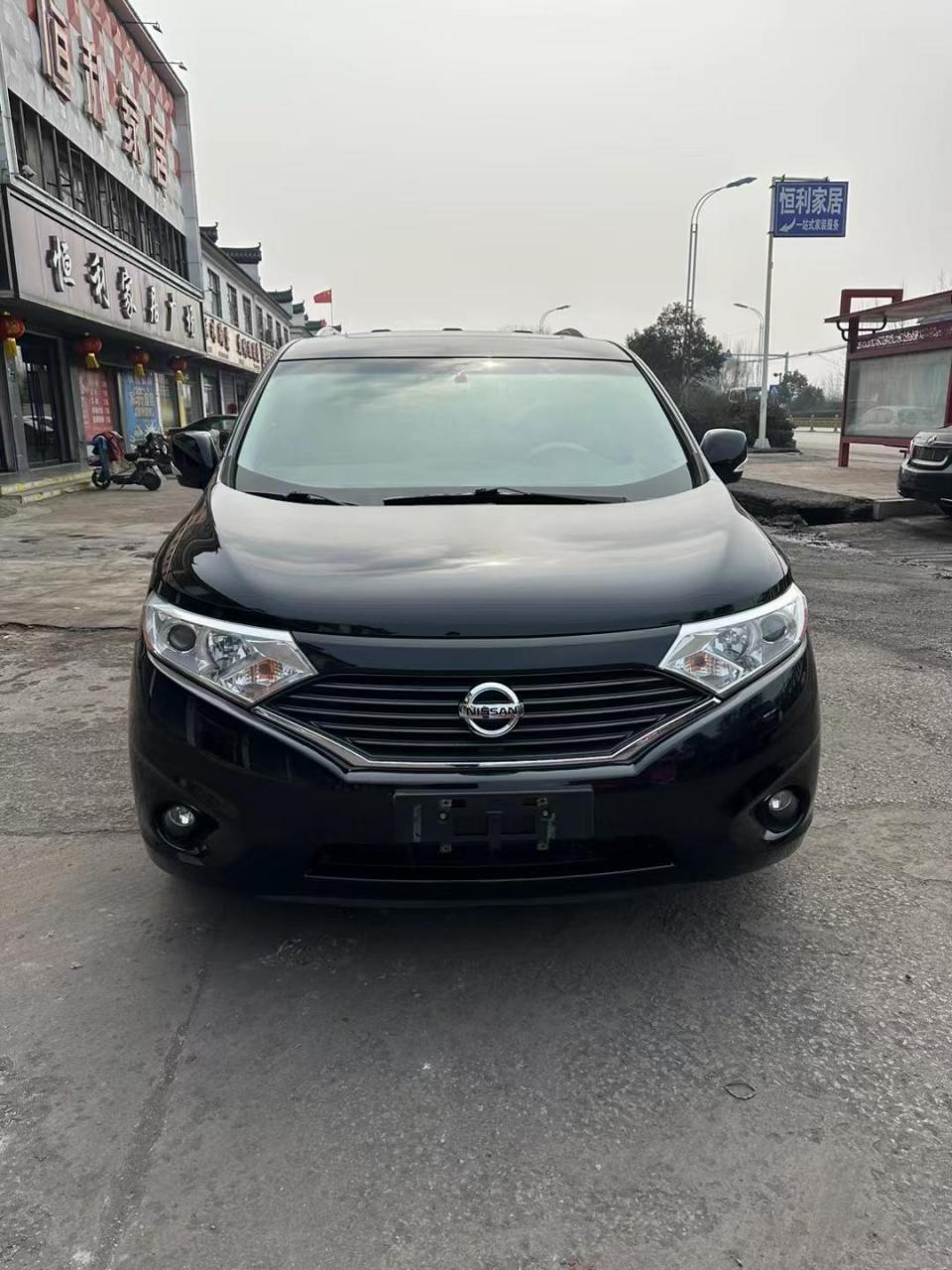 日本纯进口日产贵士,新车上路70多万,3.