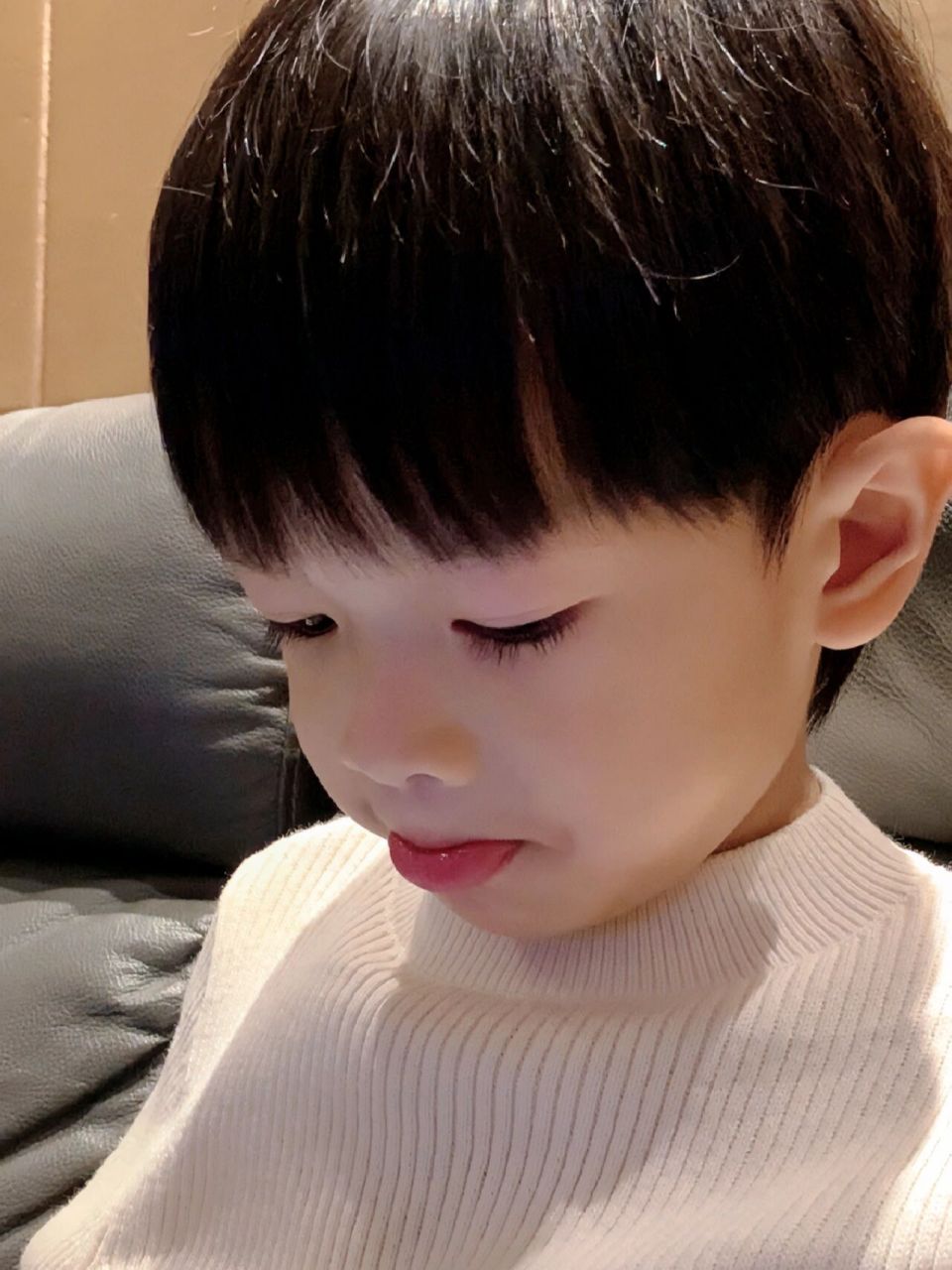 男童发型 | 男孩子一定要试试小狼尾啊 颜值不够,发型来凑,好看的发型