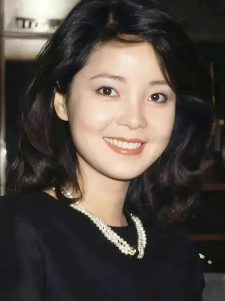 邓丽君|时代的有情人 95照片拍摄于1985年,当时她32岁.