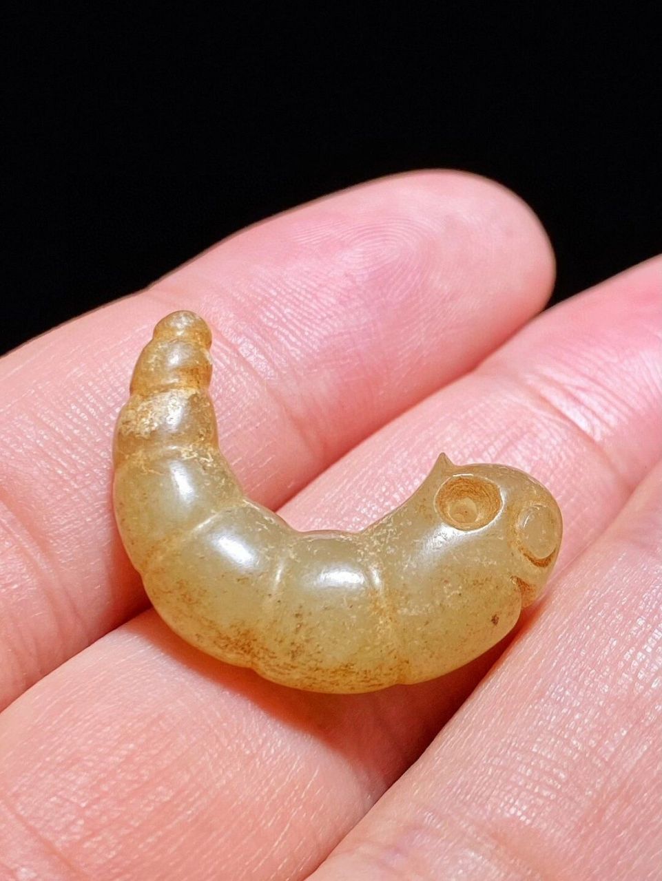 战国 和田玉籽料 受沁 玉蝉蛹 玉蛹 挂件  长2.8 宽0.8 高1.