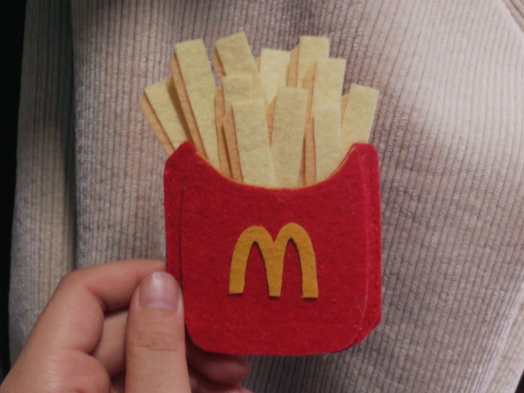 余幼时即嗜薯条93(不织布) 这是什么?薯条93!偷一根!