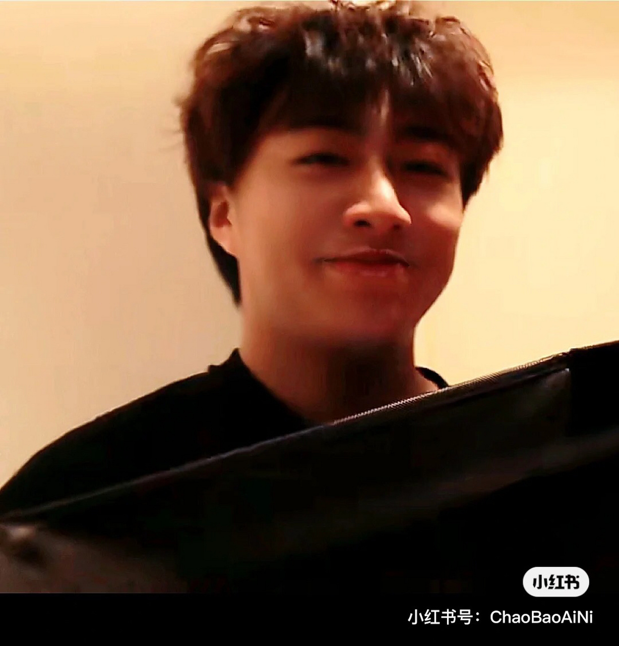 浅浅发一下小潮的帅照吧