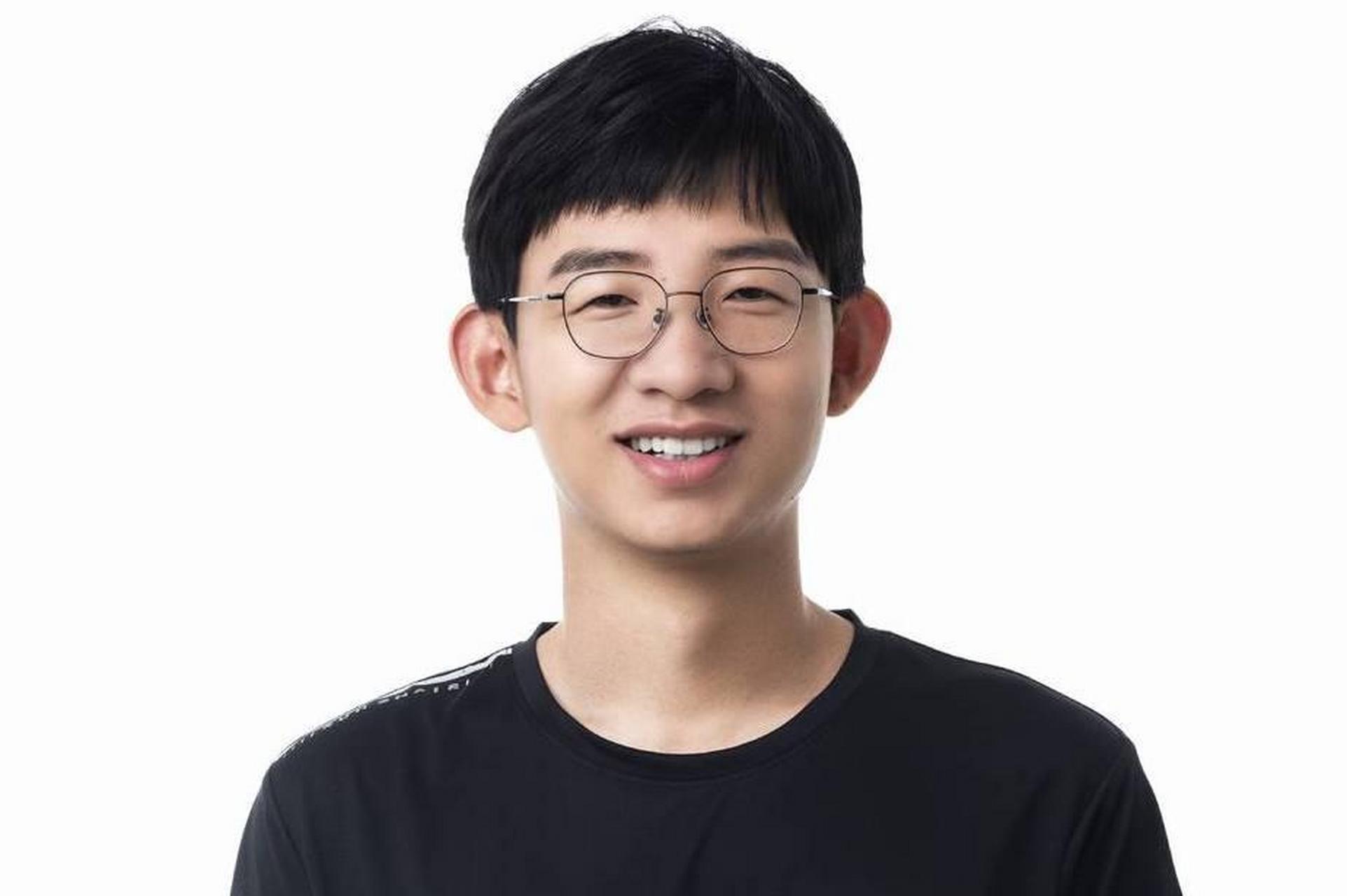 衡水中学文科状元刘嘉森上北大后就以为能挣大钱,他问老师:我毕业后能