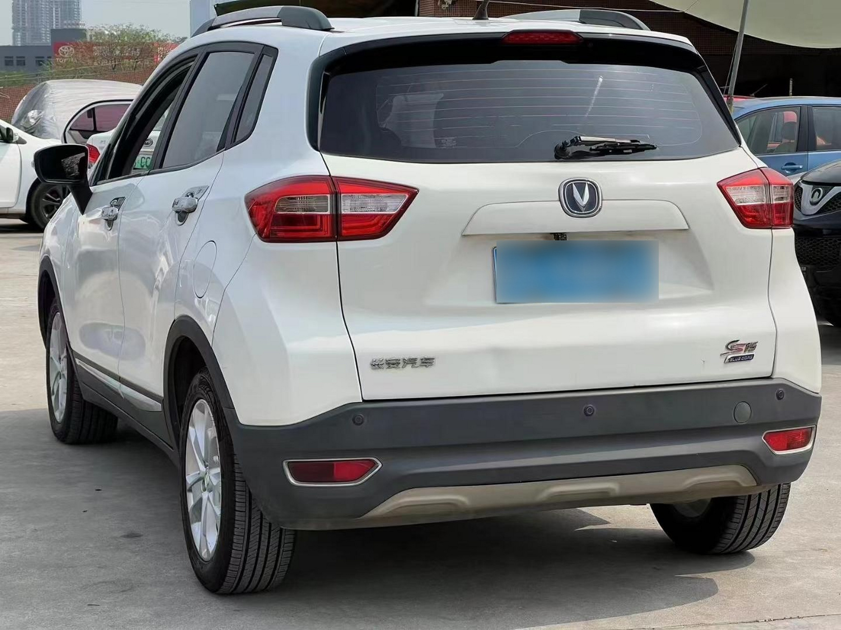 1万多包过户 17年长安cs15,车况亮才8万多公里实表,一手车,内饰亮