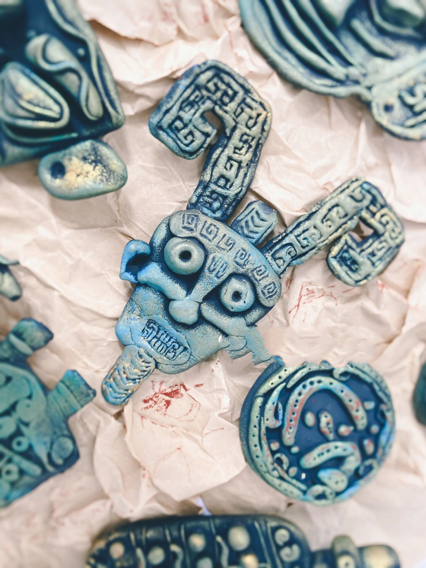 90超轻粘土青铜器 学生作品@向鲸诉听风的动态