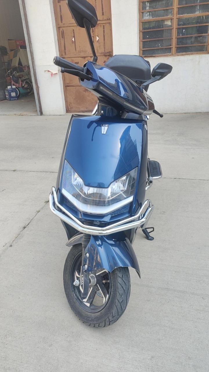 立马电动车,石墨烯电池35安,最大电池,跑一百来公里,新车上完户五千来