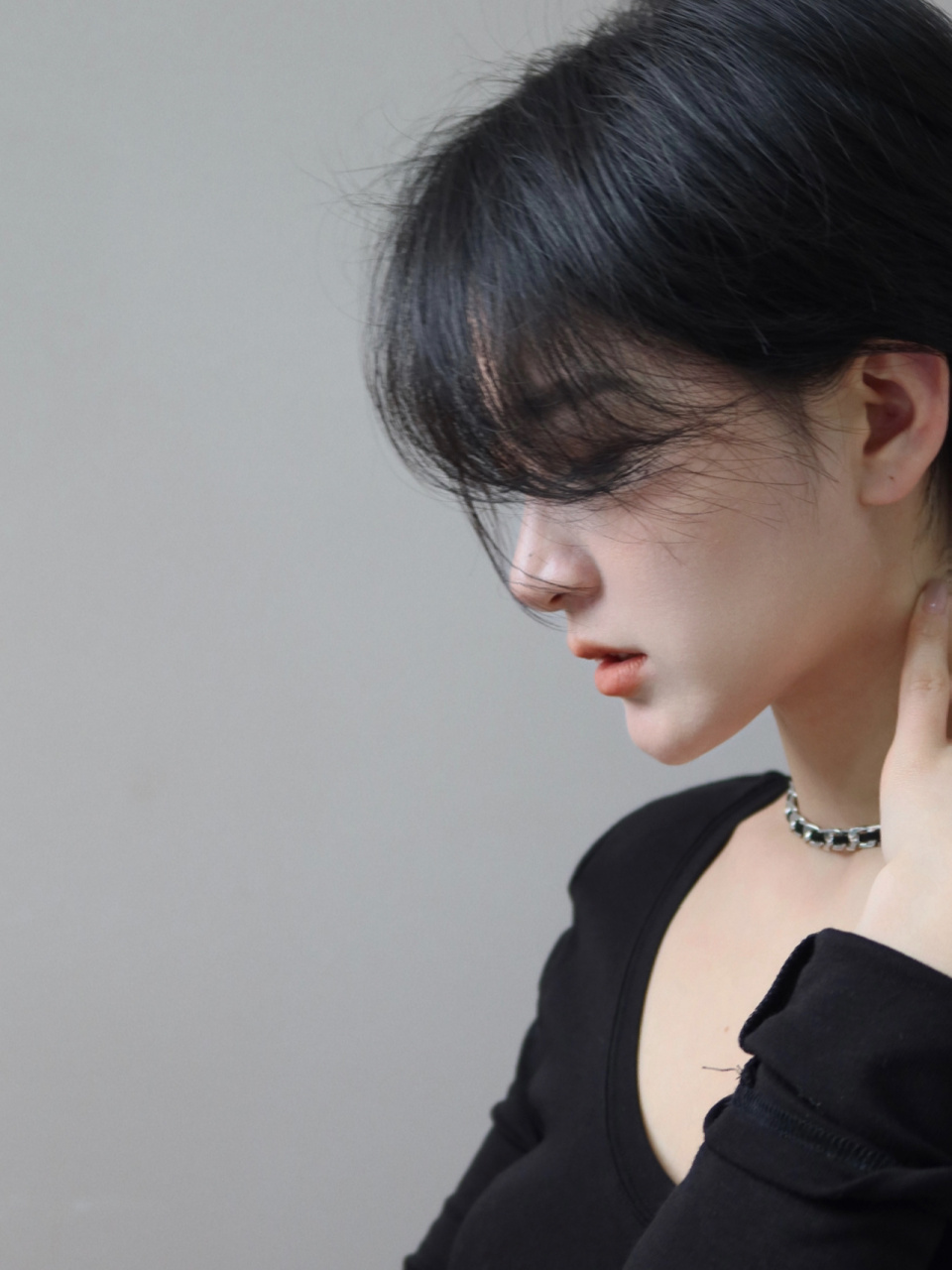 短发 侧脸 都怪你们 天天夸我侧脸好看 害我每次只想侧脸拍哈哈哈哈哈