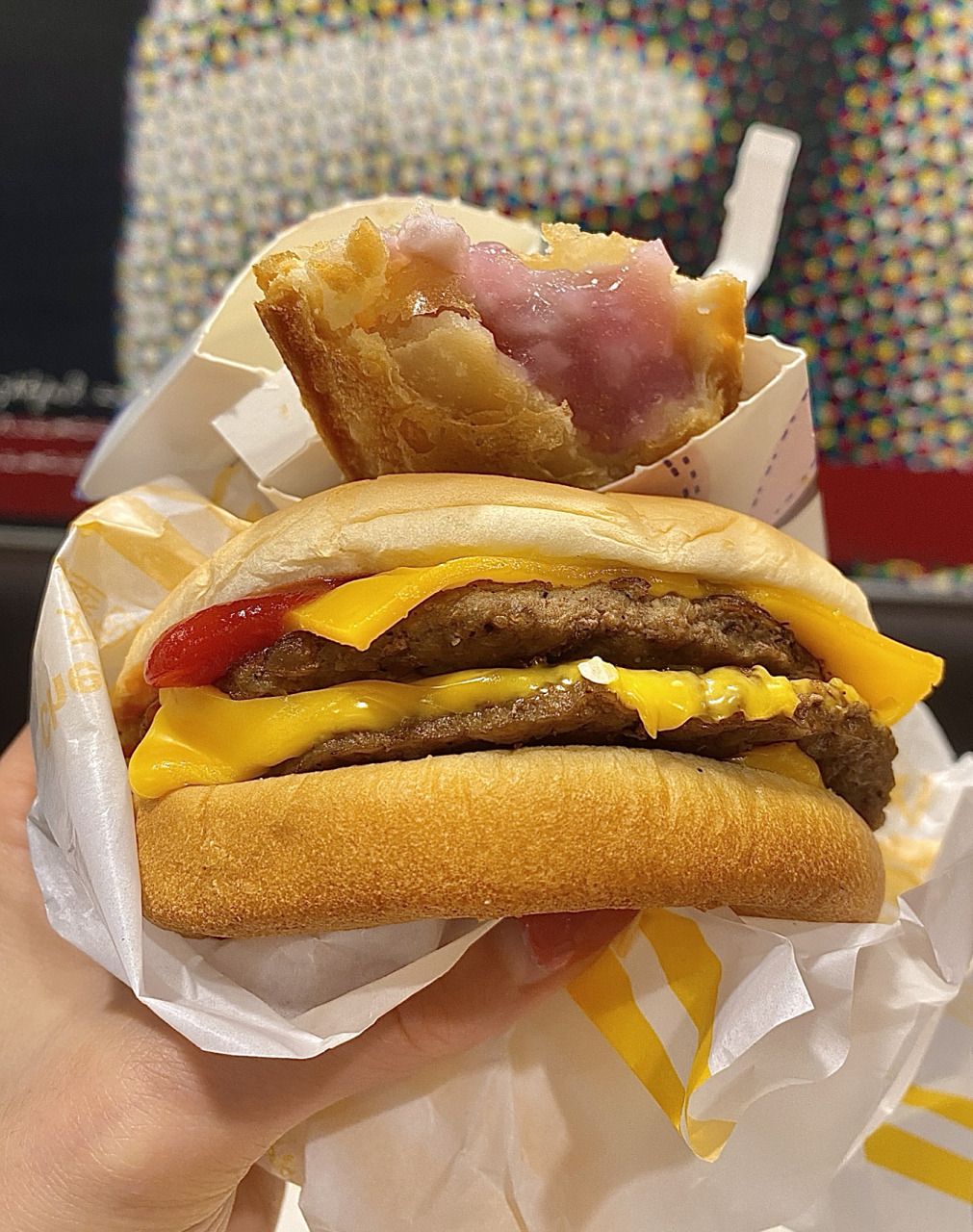 麦当劳92双层吉士汉堡|减脂9315吃yyds热量低 92一个155克