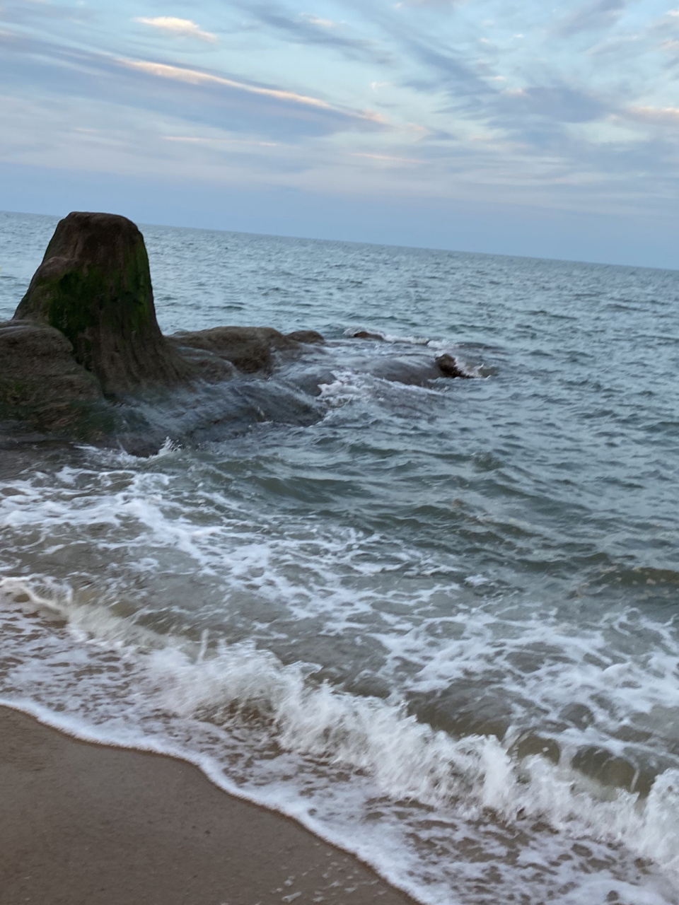 设备:iphone11后置 无后期调色 大海真的太美啦!