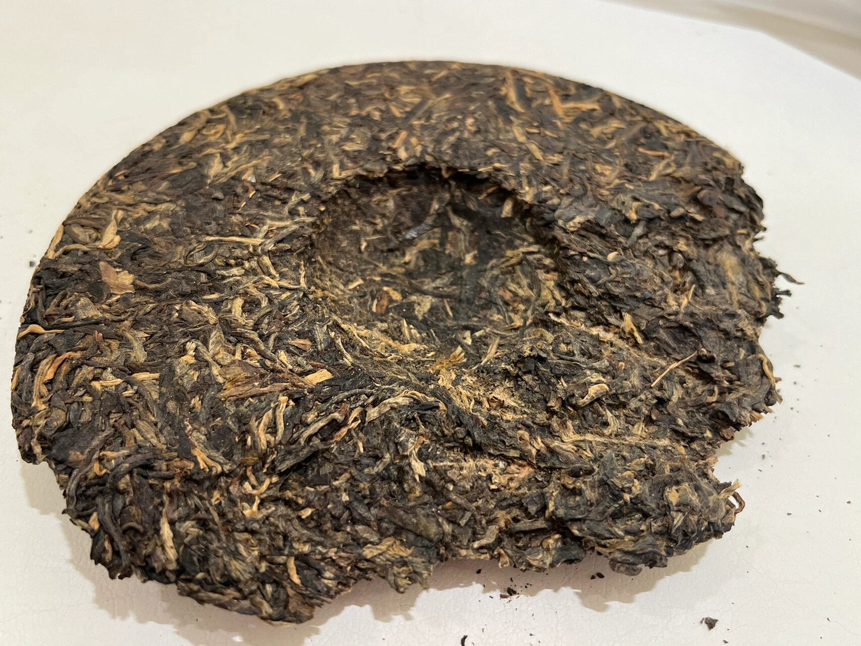 2004年 班章孔雀贡饼(生茶) 投茶量:10克 用水:农夫山泉(武夷山泡茶水