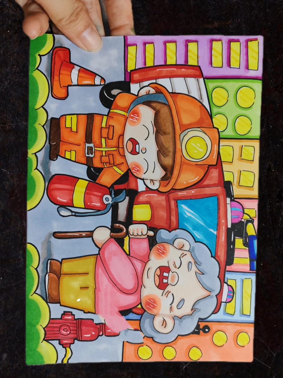 主题儿童画/【我是小小消防员】 考编绘画主题,场景人物.涂色过程.