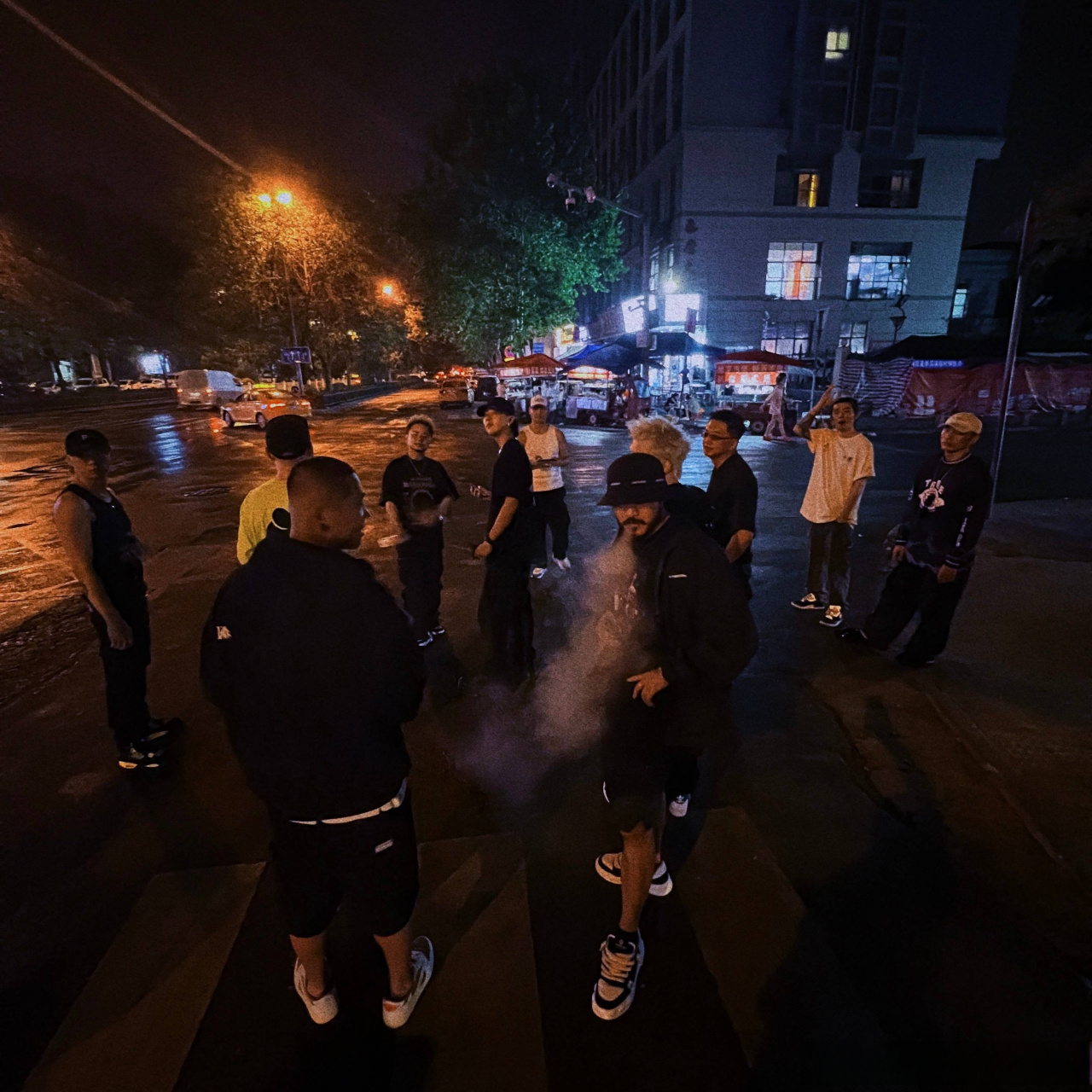 西安nous厂牌最新合照来了!  #nous##中国说唱巅峰对决