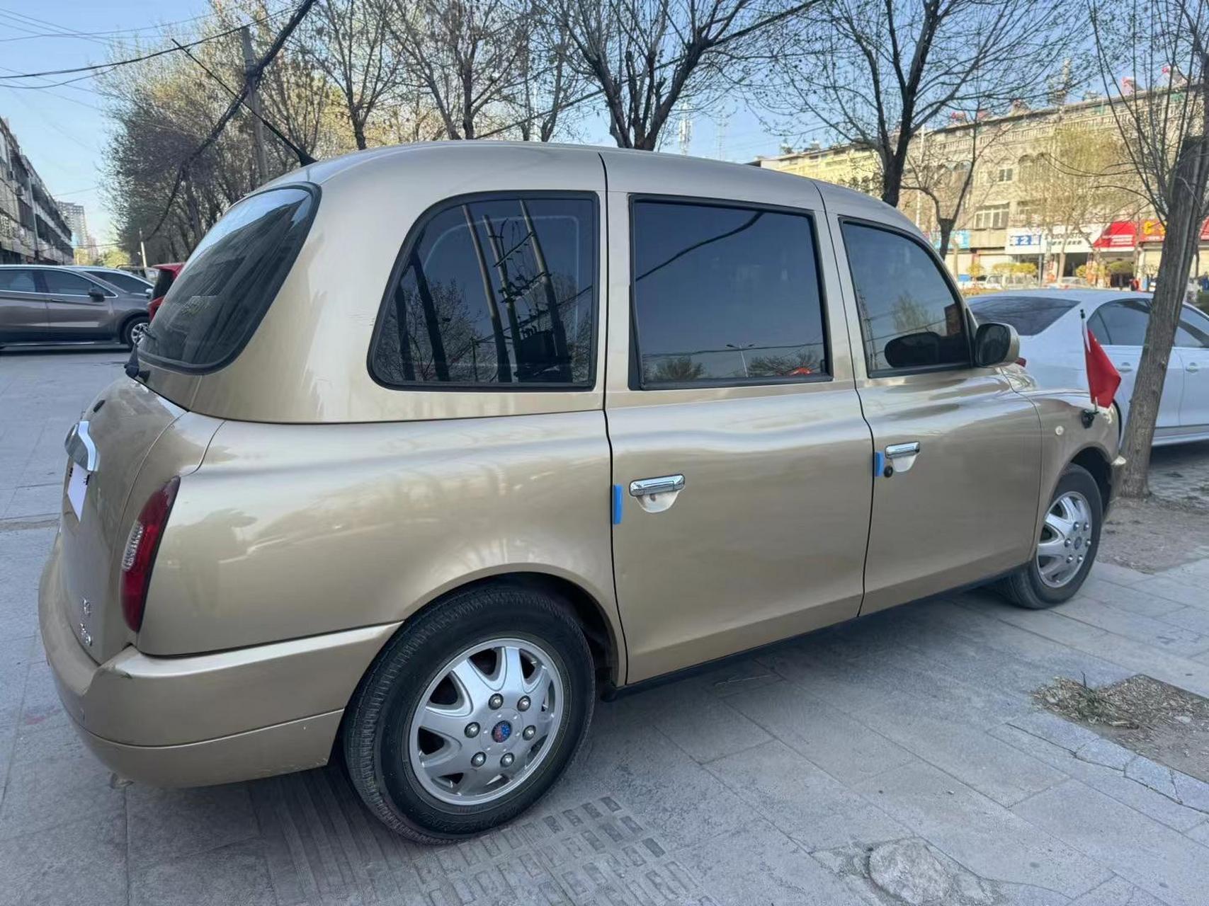 上海英伦2015年上牌,全车原漆,实表6万公里,全国限量版,新车上路26万