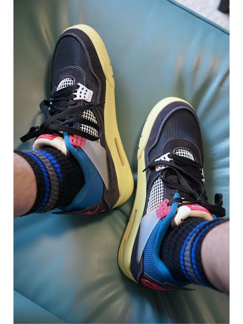 union aj4 鞋型的改变,材料的选用,颜色的搭配真的是完美联名,搭配