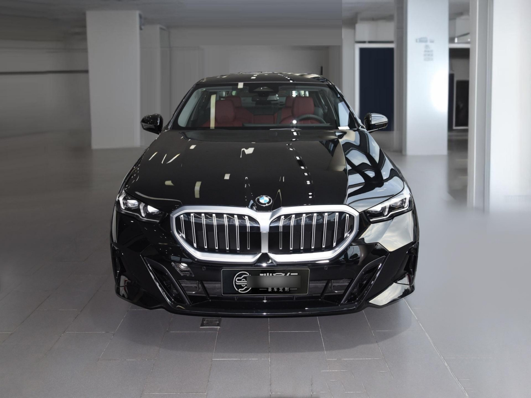 宝马进口5系运动现车,入手好时机!